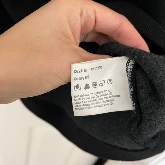 Boss Hugo Boss Contrast Shoulder Sweater - Picture 7 of 11